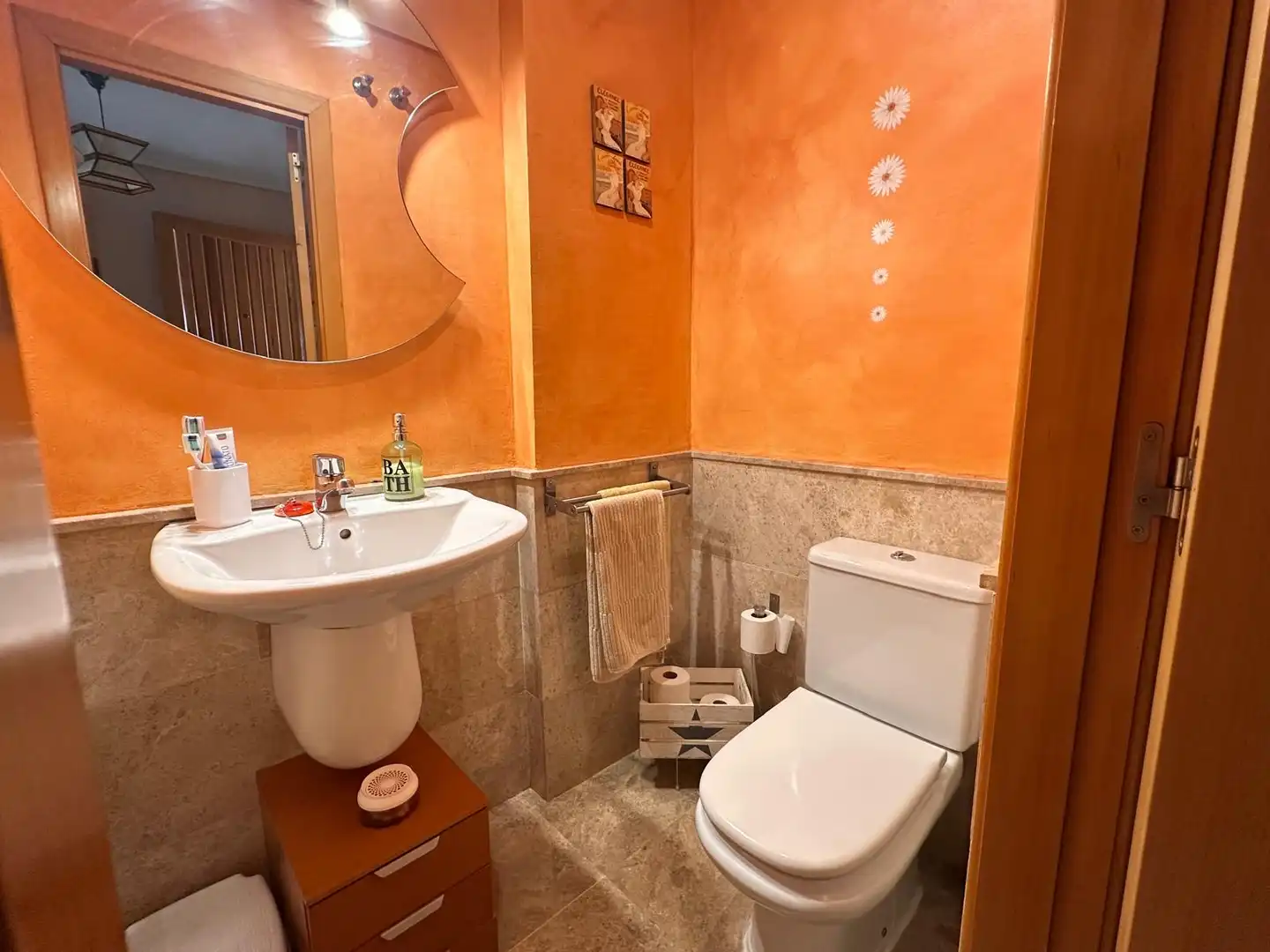 Baño de Casa adosada en venta en Montequinto con Aire acondicionado y Calefacción