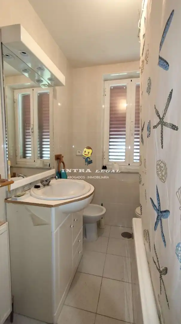 Bathroom of Houses for sale in Valverdón  with Heating, Swimming Pool and Furnished