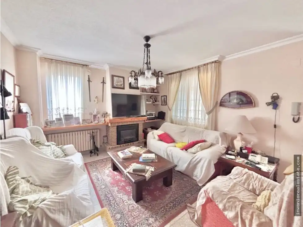 Sala d'estar de Casa o xalet en venda en Benicasim / Benicàssim amb Terrassa i Piscina