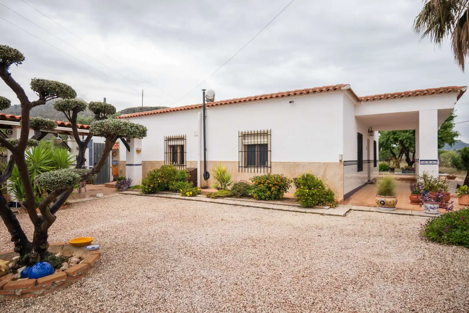 Vista exterior de Casa o chalet en venta en Orihuela con Jardín privado, Terraza y Trastero
