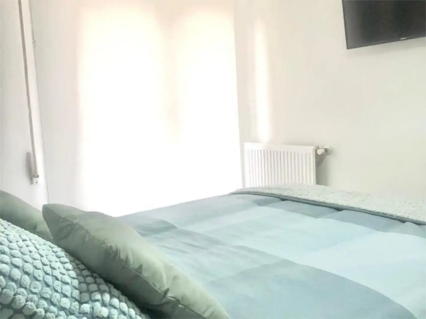 Schlafzimmer von Wohnung zur Miete in Portugalete mit Balkon