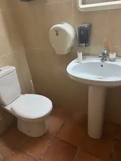 Baño de Local en venta en Sueca con Aire acondicionado y Amueblado
