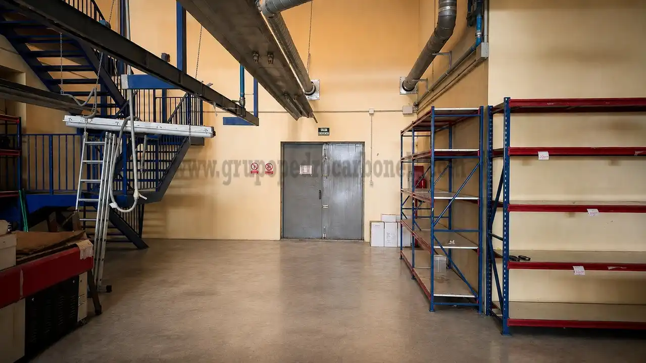 Industrial building to rent in Jubalcoi, imagen 4