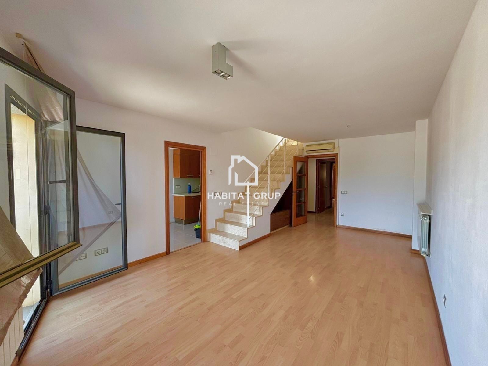 Duplex for sale in Fornells de la Selva  with Air Conditioner, Heating and Terrace