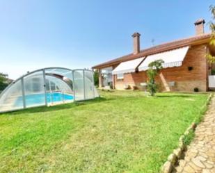 Swimming pool of House or chalet for sale in Medina de Pomar  with Private garden, Parquet flooring and Terrace