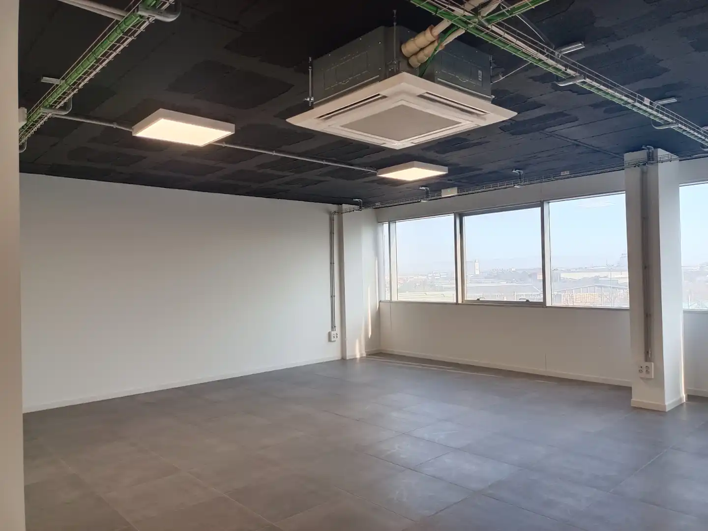Büro zur Miete in Lleida mit Klimaanlage und Heizung