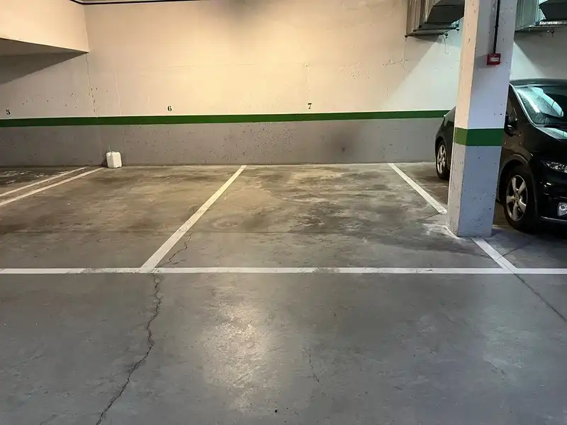 Parking de Planta baja en venta en Yuncos con Aire acondicionado, Calefacción y Jardín privado