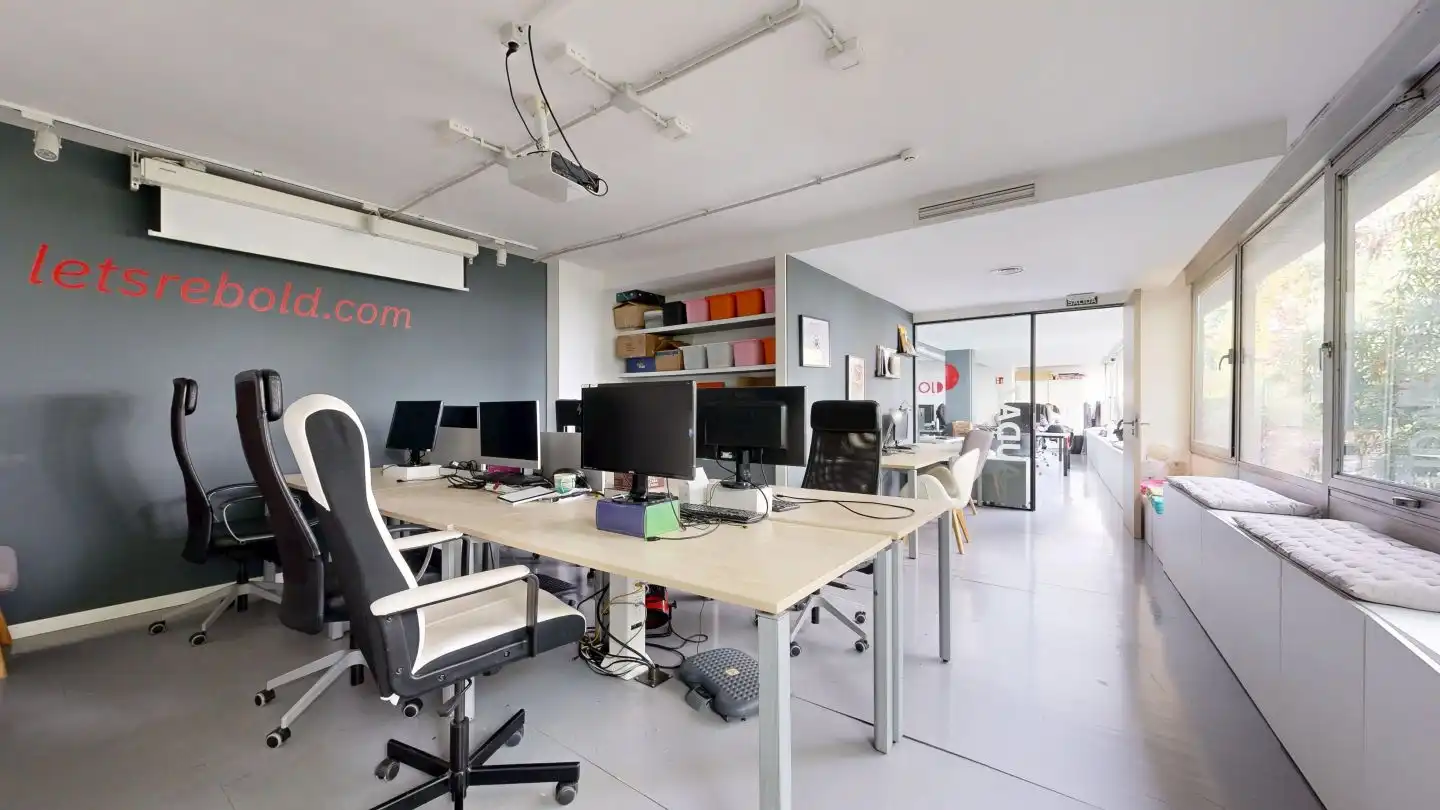 Office for sale in Madrid  with Air Conditioner, Heating and Storage room