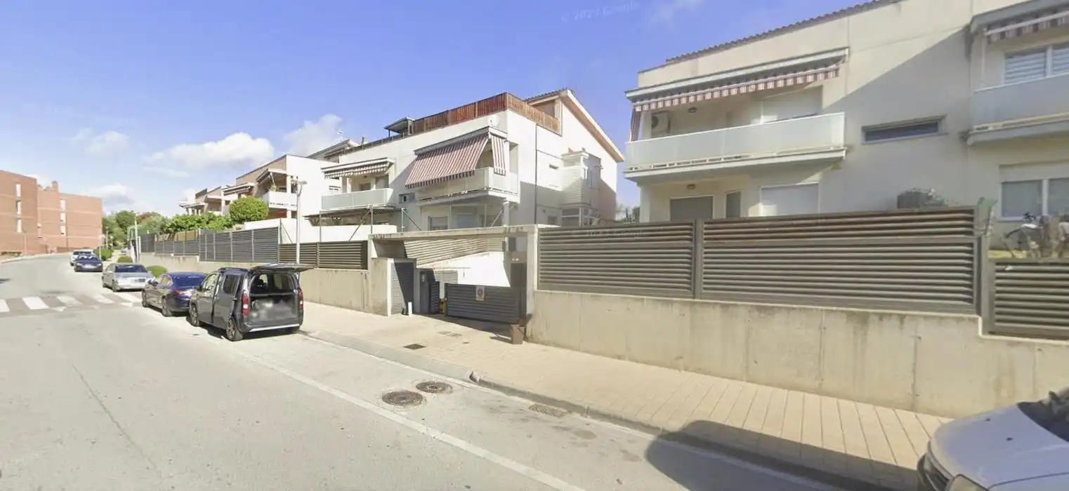 Ground floor with garden for sale in Carrer FLORS, DE LES, imagen 2