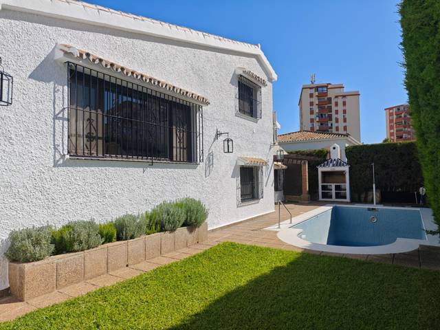 Casa-chalet en Venta en Castillo Sohail - Myramar
