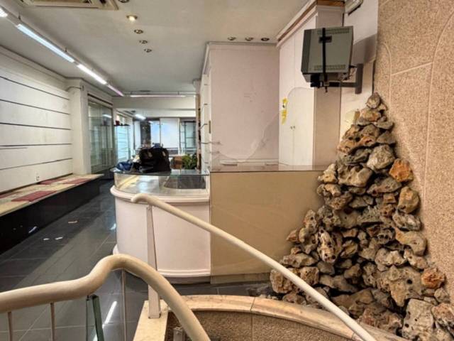 Local comercial en Alquiler en Calàbria en La Nova Esquerra de l'Eixample