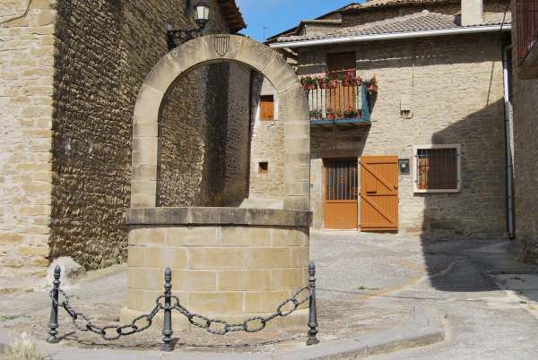 Exterior view of House or chalet for sale in Los Pintanos  with Parquet flooring, Terrace and Storage room