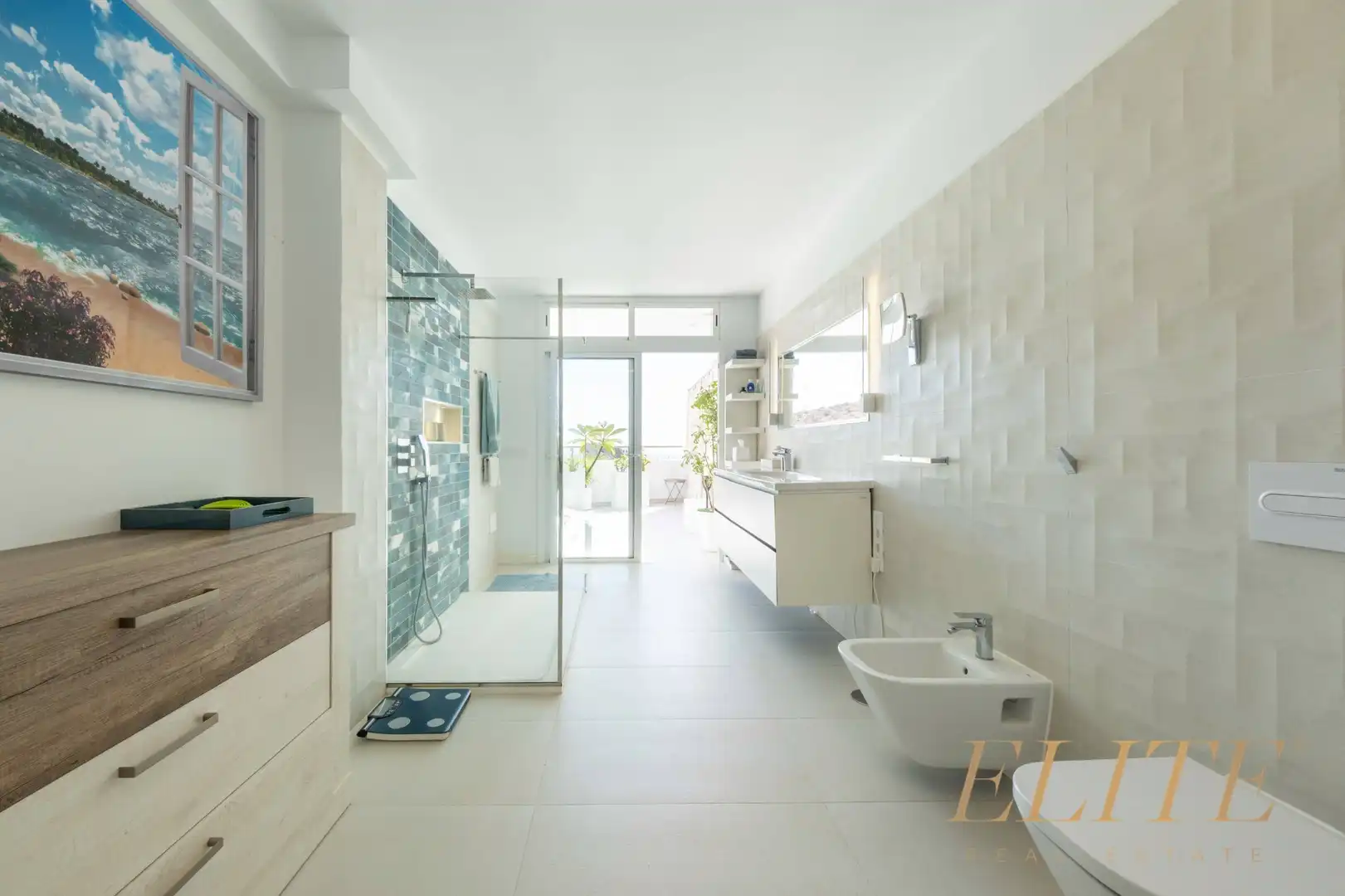 Badezimmer von Einfamilien-Reihenhaus zum Verkauf in Mogán mit Klimaanlage, Heizung und Terrasse
