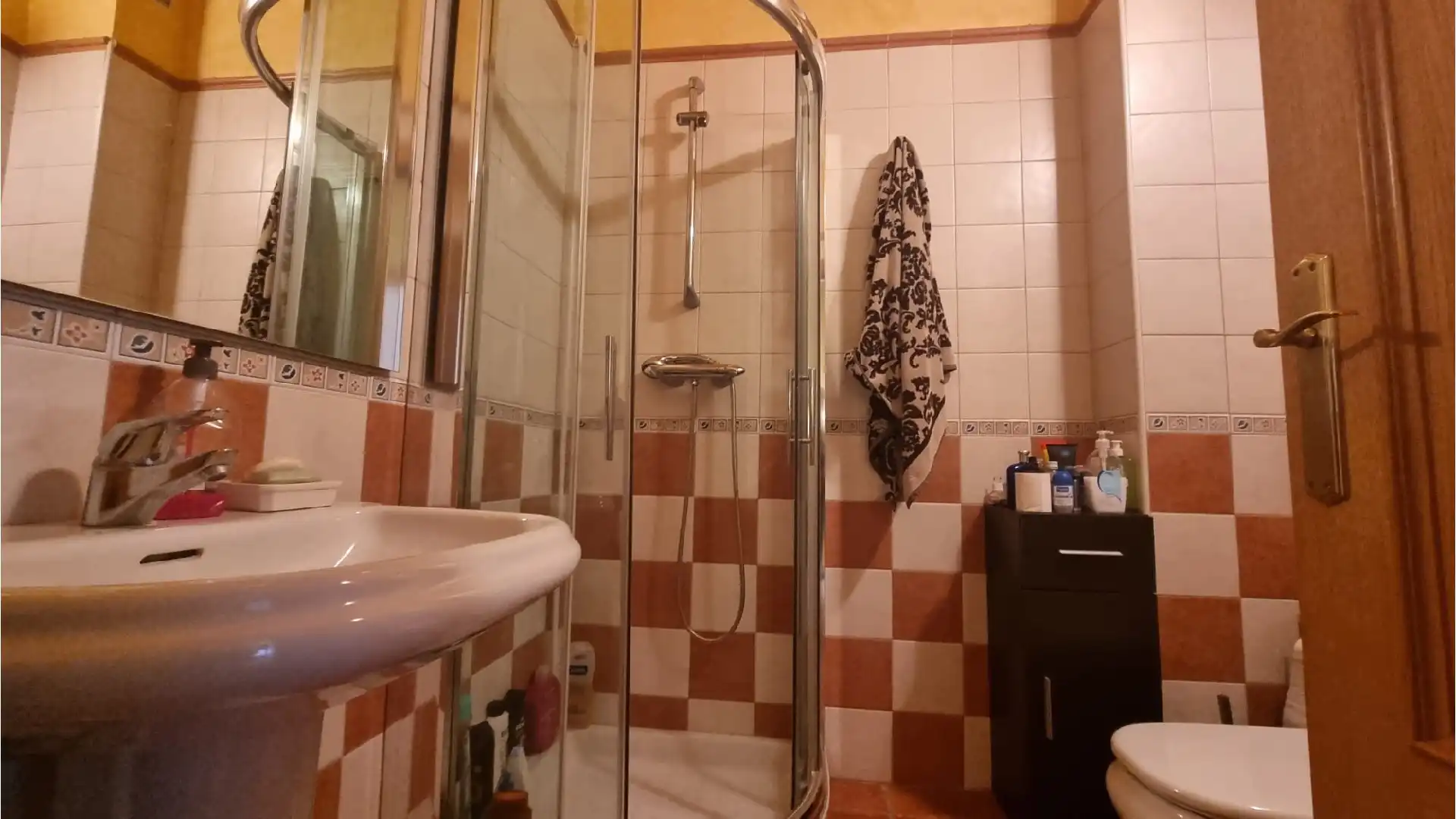 Bathroom of Houses for sale in Villamuriel de Cerrato  with Heating, Private garden and Terrace