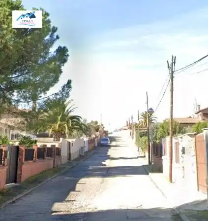 House with garden for sale in Avenida AVIACION