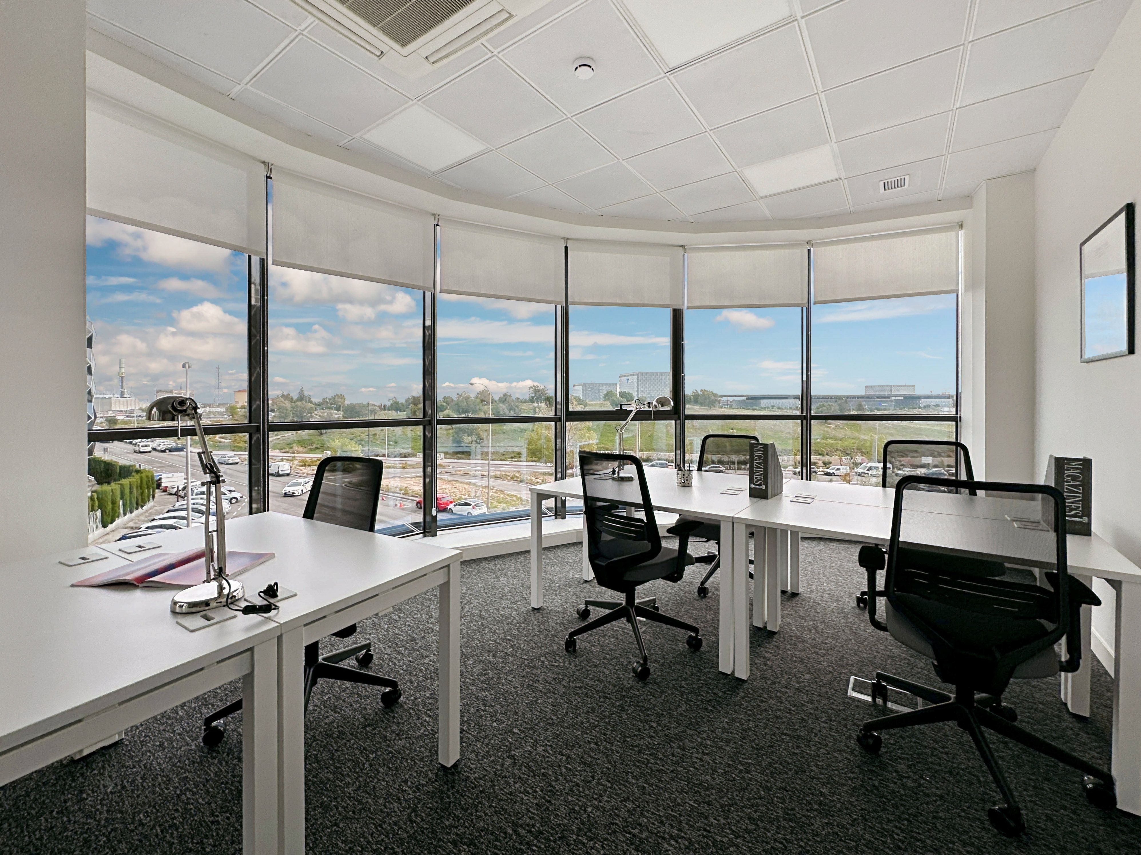 Office to rent in  Madrid Capital  with Air Conditioner, Heating and Terrace