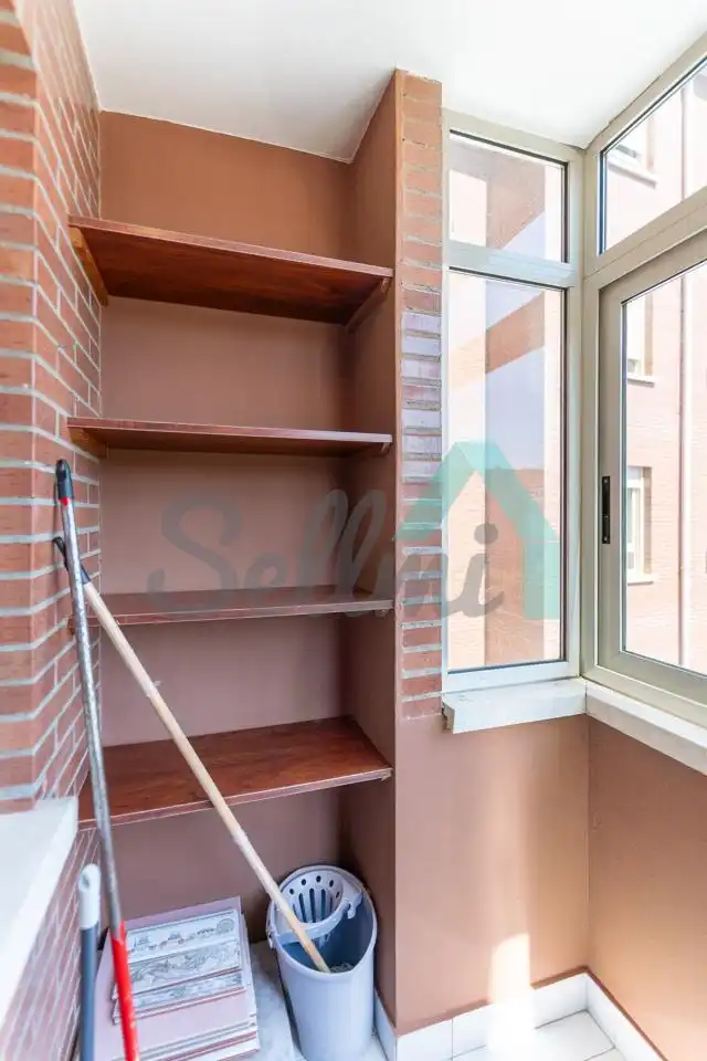Terrasse von Wohnung zum Verkauf in Oviedo  mit Heizung, Parkett und Terrasse