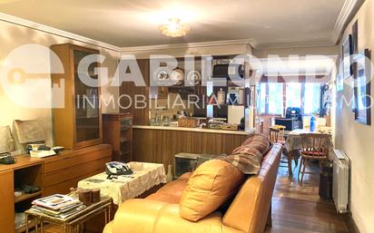Living room of Flat for sale in Elgoibar  with Heating, Parquet flooring and Oven