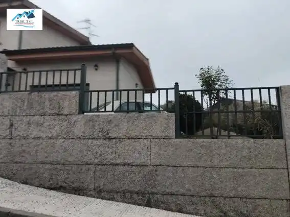 Terrenys i solars en venda a Barrio As Cachadas