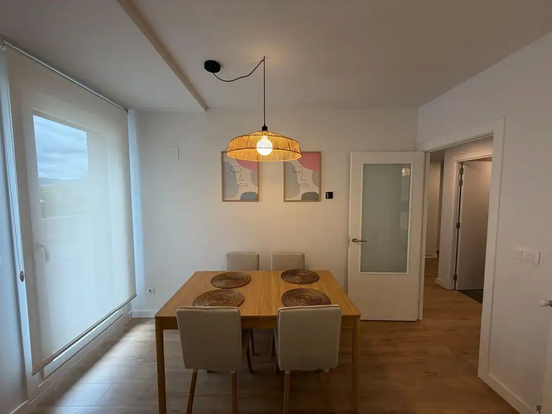 Comedor de Piso de alquiler en Vitoria - Gasteiz con Calefacción, Terraza y Trastero