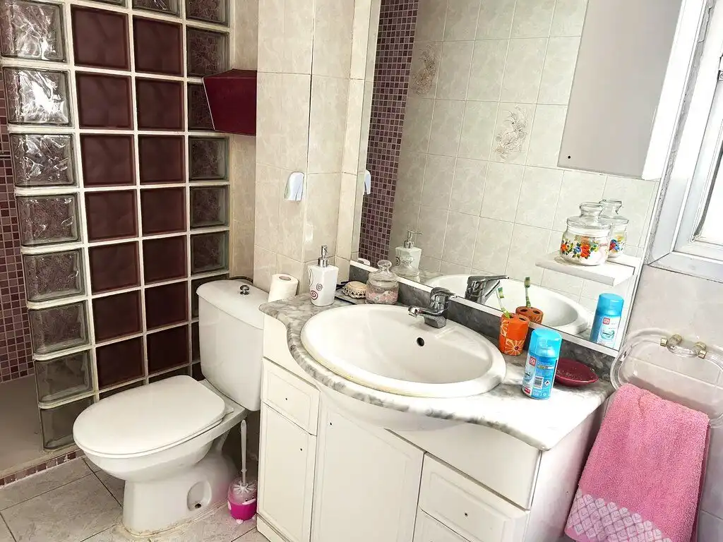 Bany de Apartament en venda en Zaragoza amb Forn i Rentadora