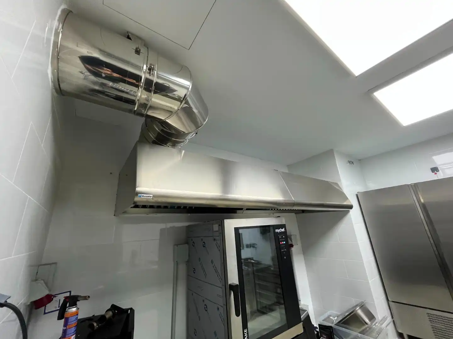 Cocina de Local en traspaso en Barcelona con Aire acondicionado, Calefacción y Amueblado