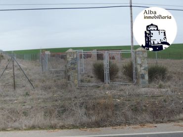 Terreno rústico en venta en Alba de Tormes