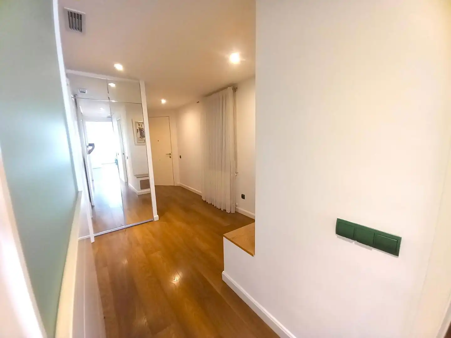 Wohnung zur Miete in Barcelona mit Klimaanlage, Heizung und Parkett