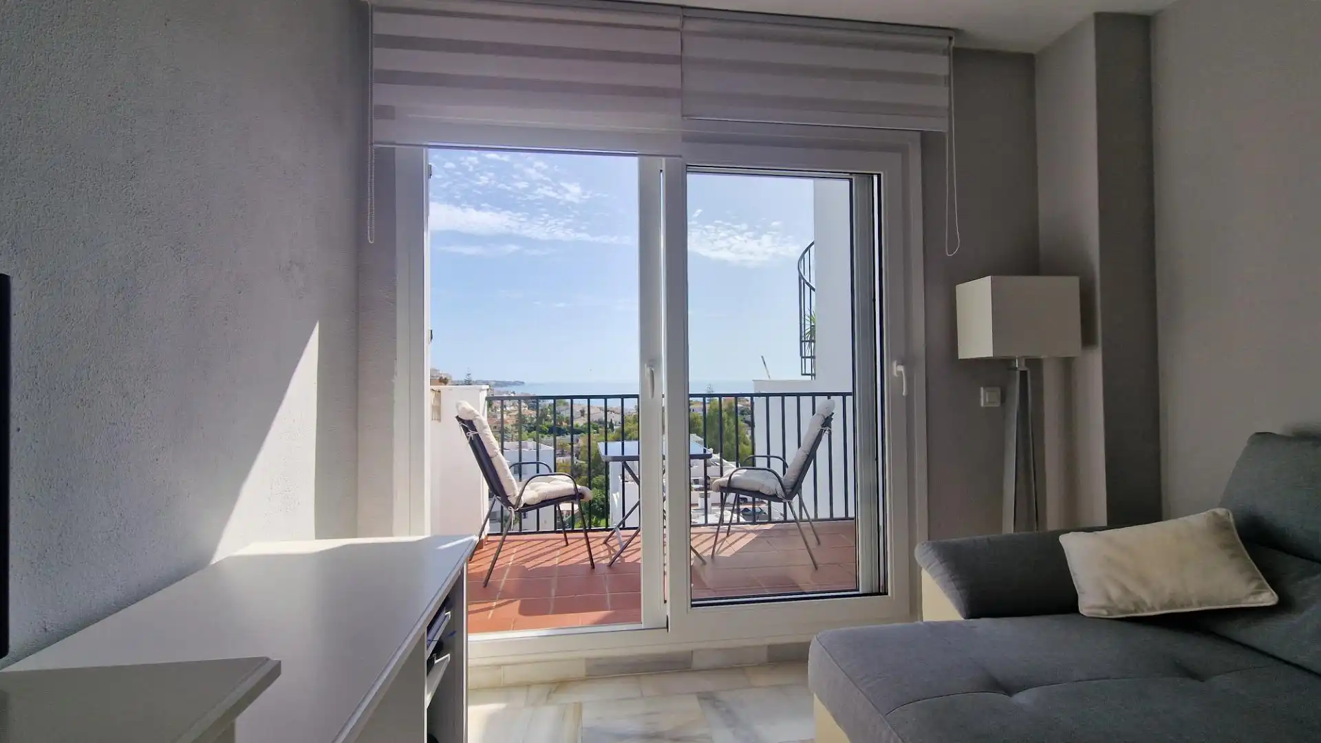 Piso con piscina en venta en Calle Calle Geranios 35, imagen 11