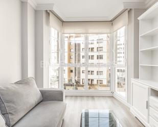 Living room of Apartment for sale in  Madrid Capital  with Air Conditioner, Heating and Storage room