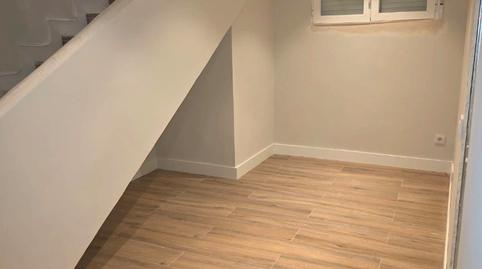 Foto 4 de Dúplex en venda a Calle de Camarena, Aluche,  Madrid Capital