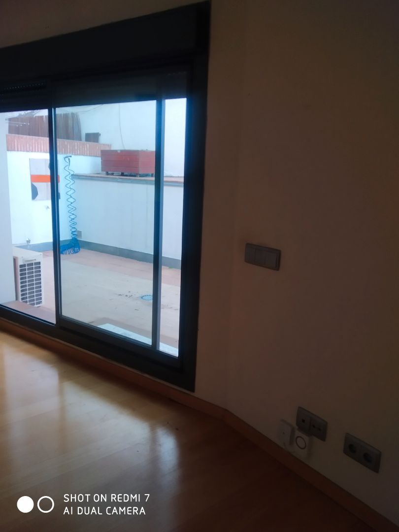 Terrassa de Pis en venda en Pozuelo de Alarcón amb Aire condicionat, Calefacció i Jardí privat