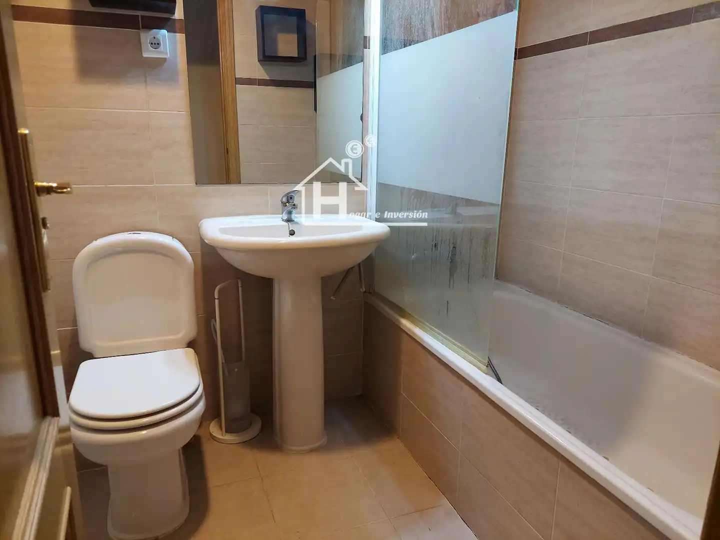 Baño de Casa adosada en venta en Yebes con Calefacción, Jardín privado y Amueblado