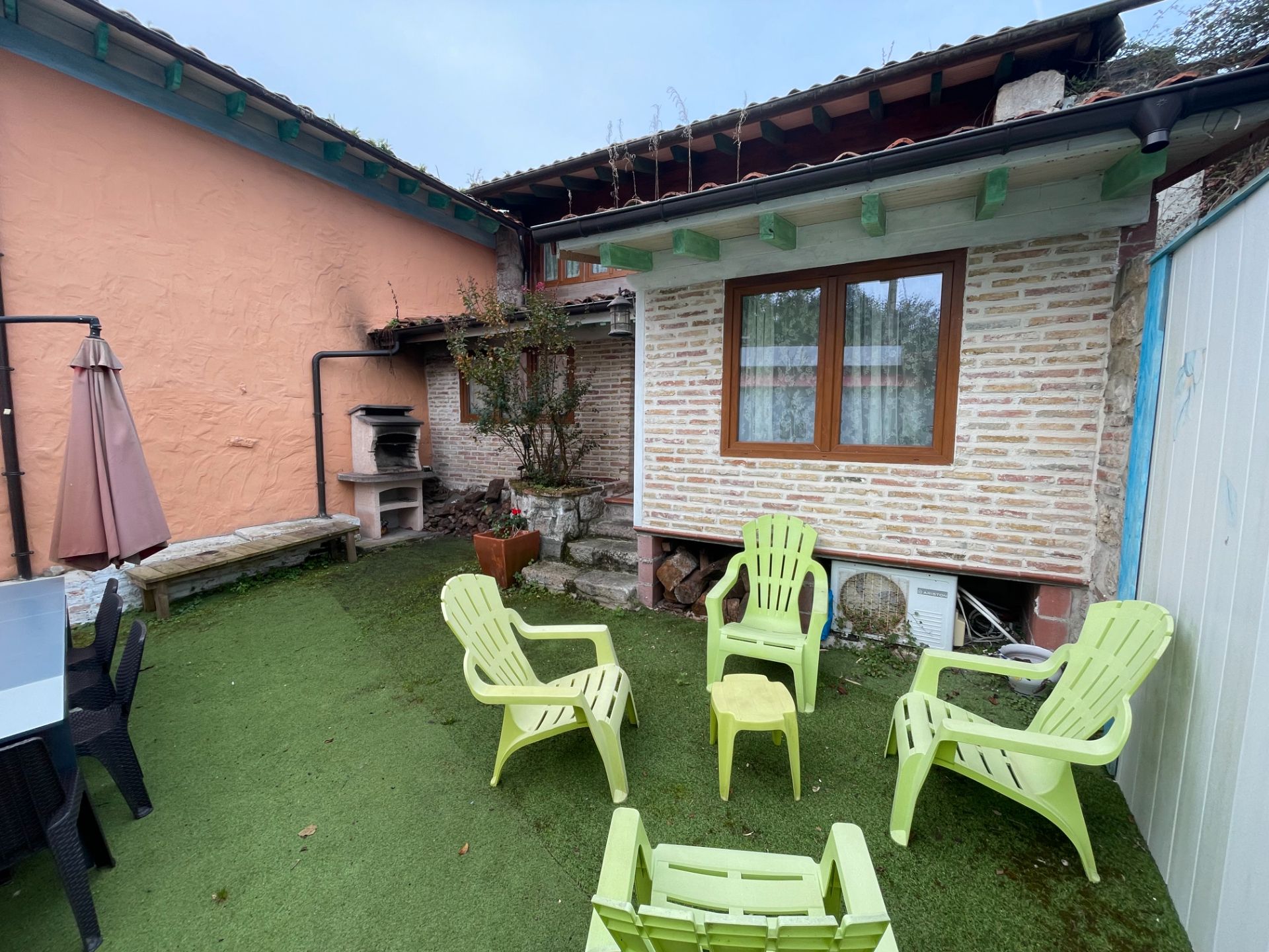 Terrace of Single-family semi-detached for sale in Llanes  with Heating, Private garden and Furnished