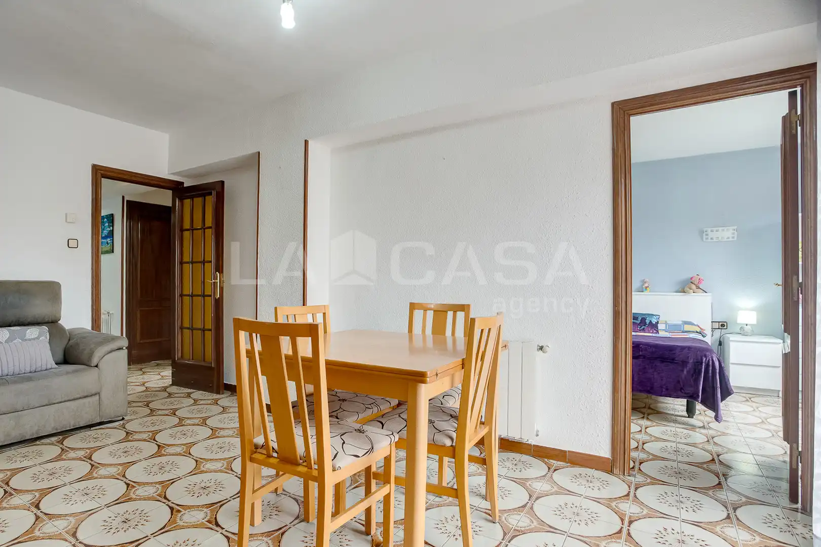 Piso en venta en Barcelona con Calefacción, Trastero y Balcón