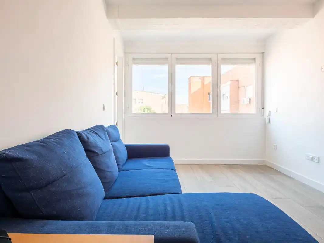 Habitación de Piso en venta en Madrid con Calefacción