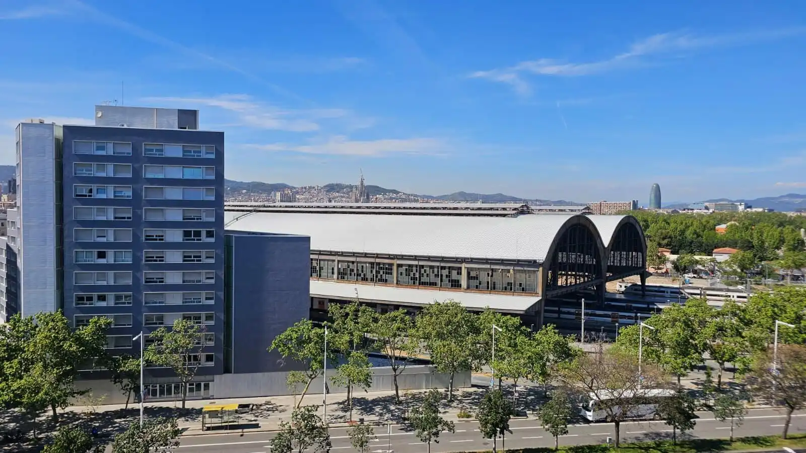 Vista exterior de Ático en venta en Barcelona con Amueblado