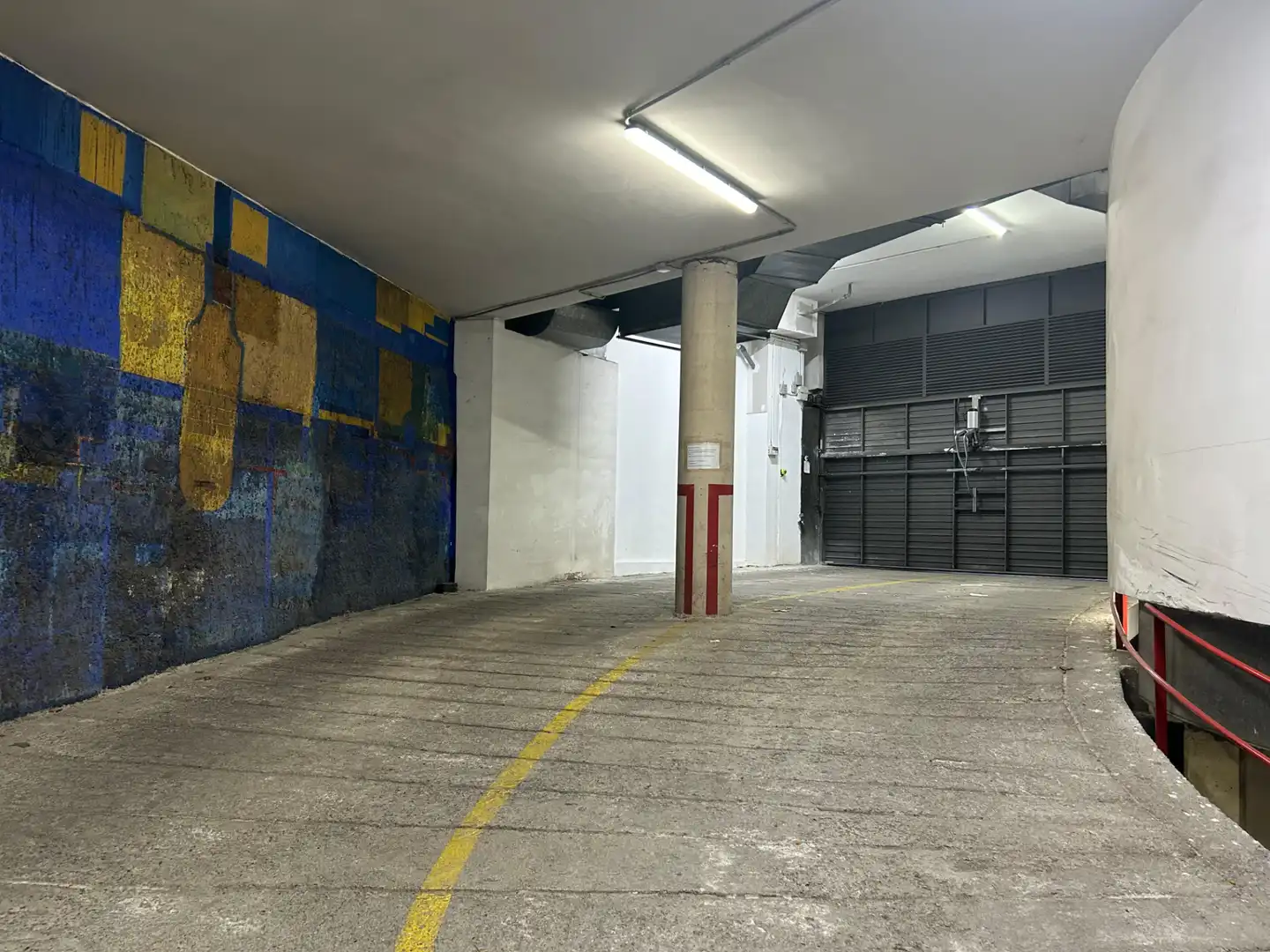 Garage zum Verkauf in Sabadell mit Alarm