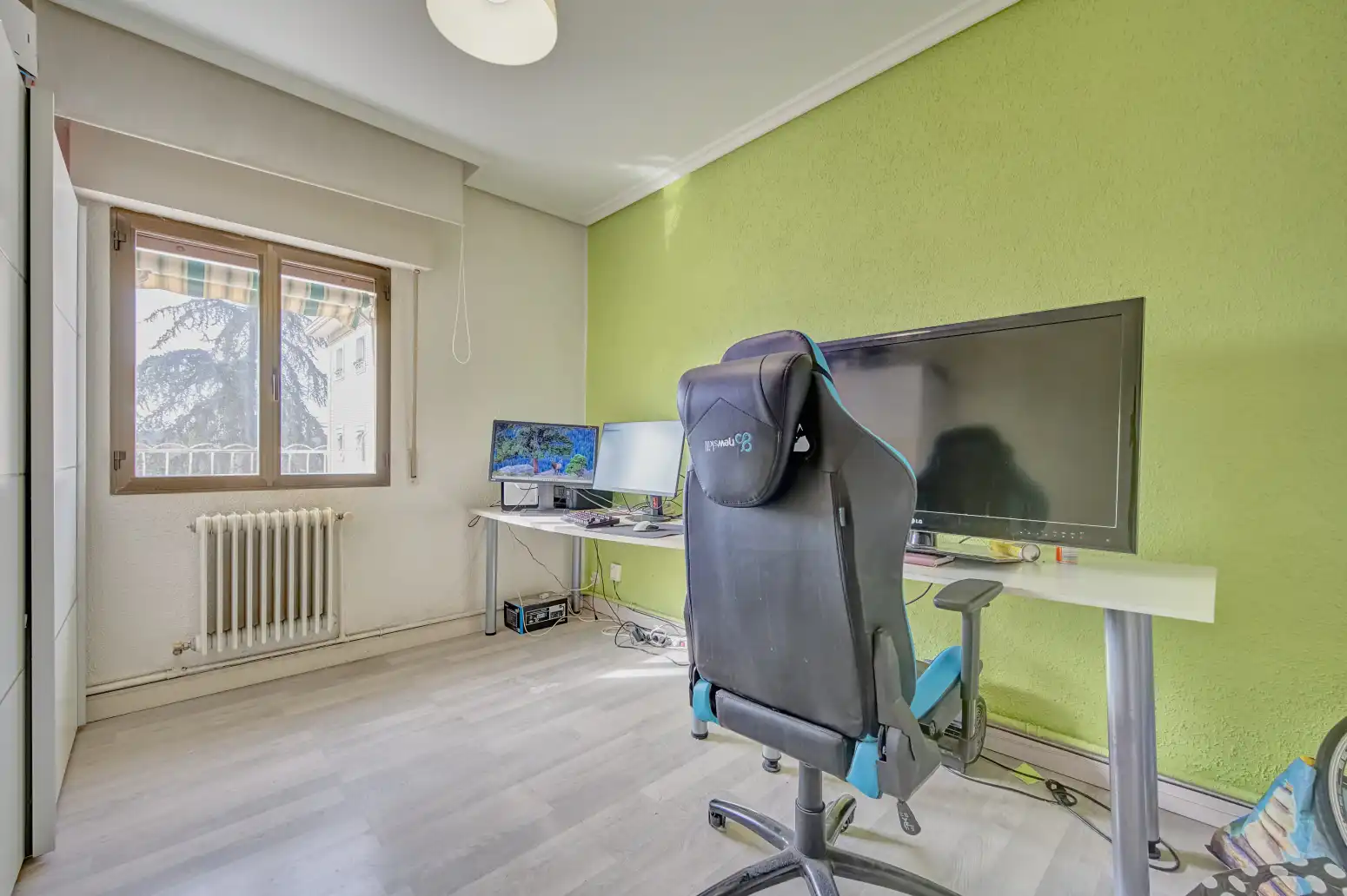 Piso en venta en  Pamplona / Iruña con Calefacción y Parquet