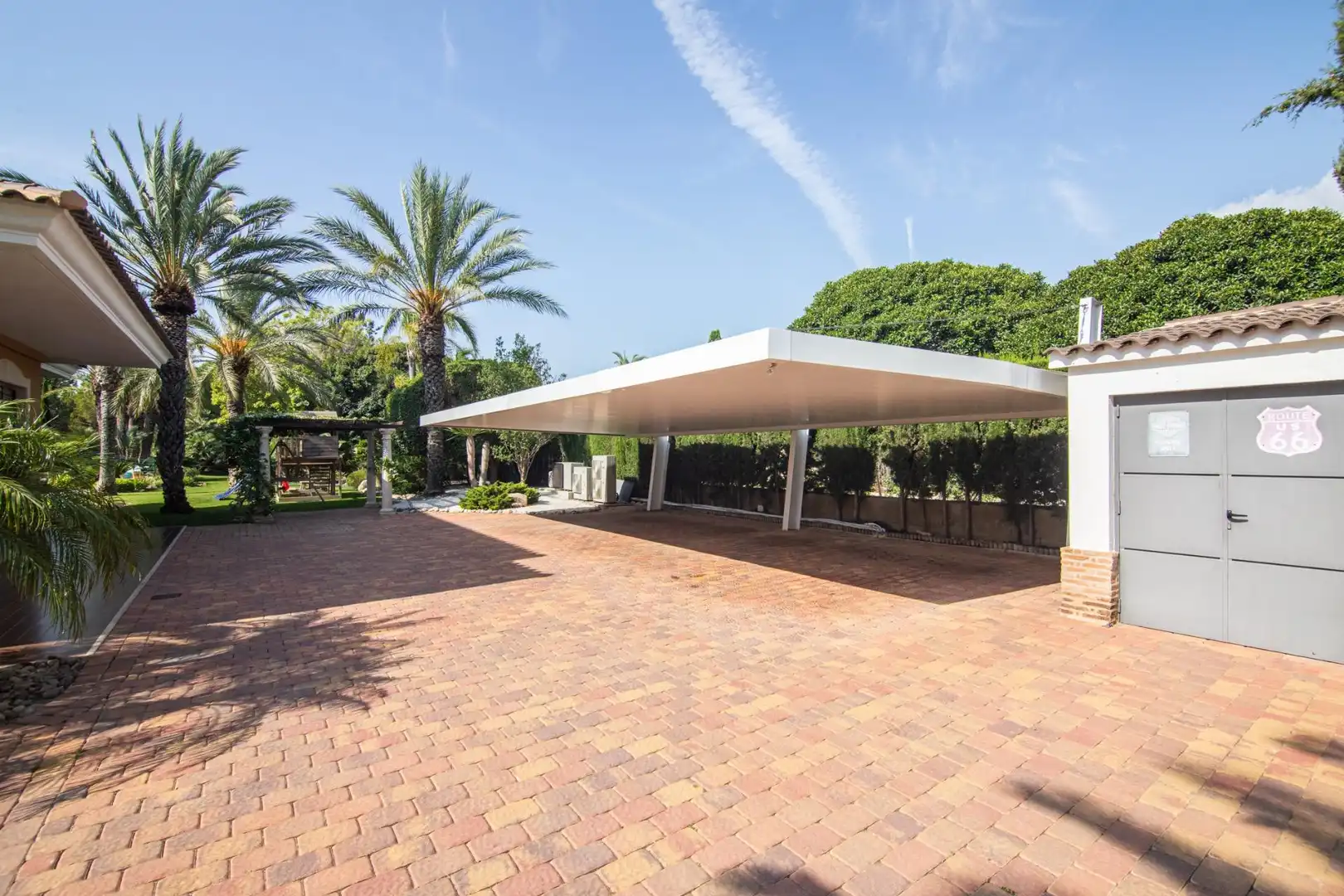 Vista exterior de Casa o chalet en venta en Elche / Elx con Aire acondicionado, Calefacción y Jardín privado