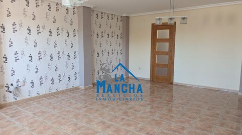 Foto 5 de Casa adosada en venta en Calle la Roda, La Gineta, Albacete
