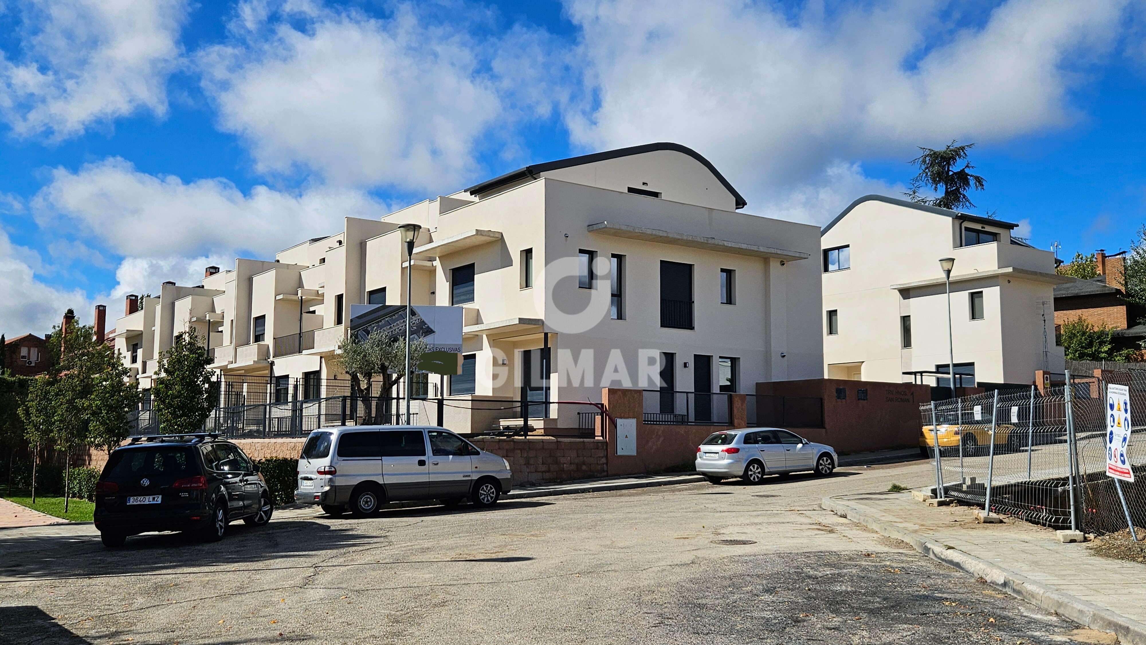 Exterior view of Single-family semi-detached for sale in Pozuelo de Alarcón  with Heating, Private garden and Swimming Pool