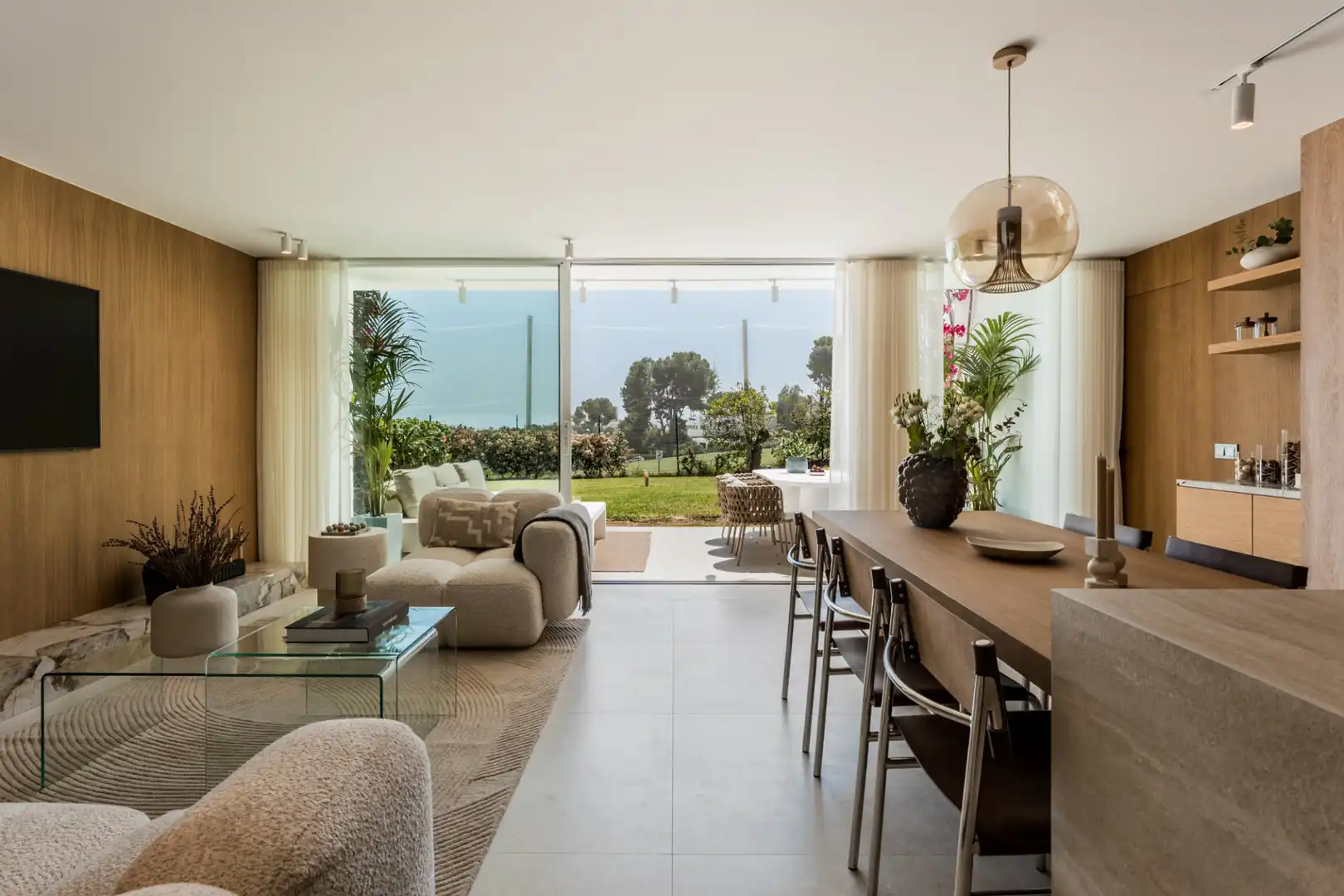 Living room of Ground floor for sale in Nueva Andalucía