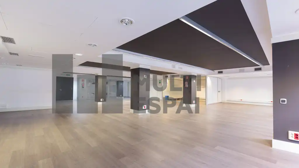 Office space with lift to rent in Carrer de Calàbria, imagen 10