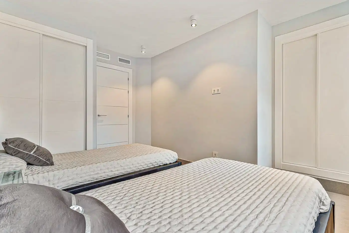 Flat for rent in Avenida DEL MAR, 7, Playa Bajadilla - Puertos