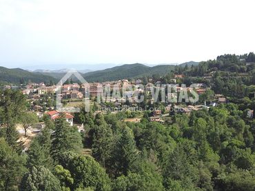 Wohnbaugrundstück zum Verkauf in Passeig Ramon Bofill