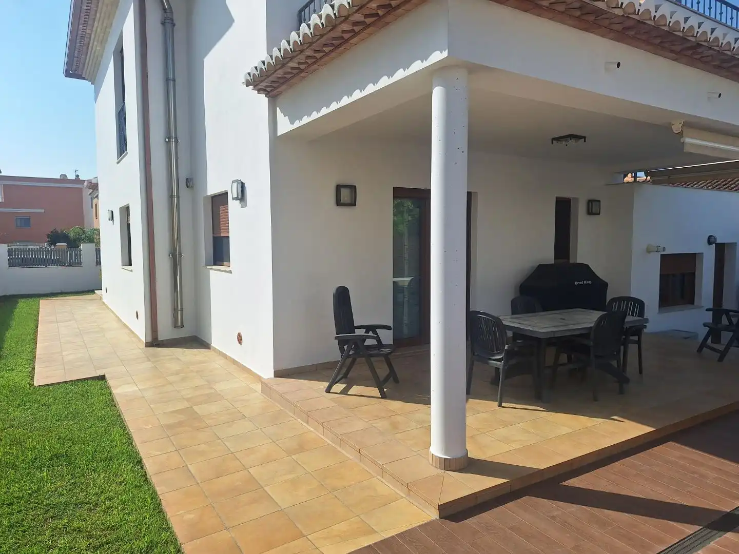 Terrassa de Casa o xalet en venda en Oliva amb Aire condicionat, Terrassa i Piscina