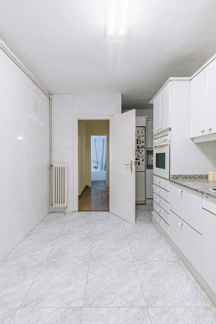 Flat with terrace for sale in Gran Via de Carles III, imagen 43