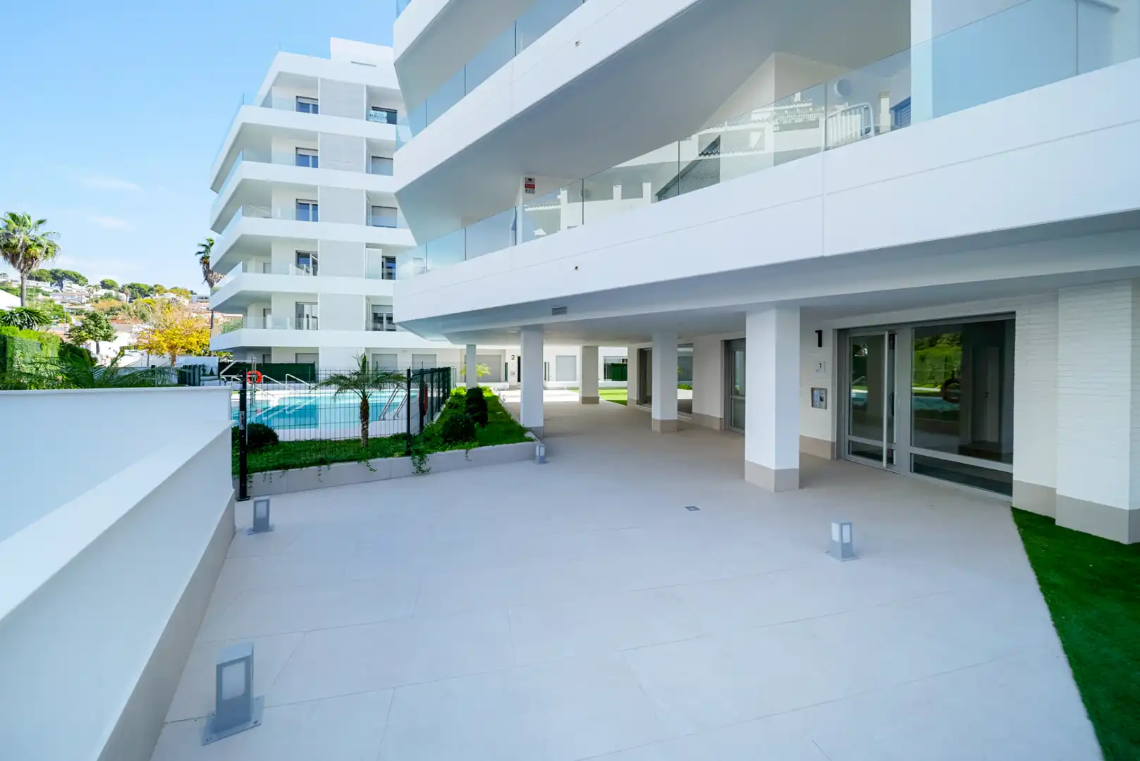 Vista exterior de Pis en venda en Marbella amb Calefacció, Terrassa i Traster