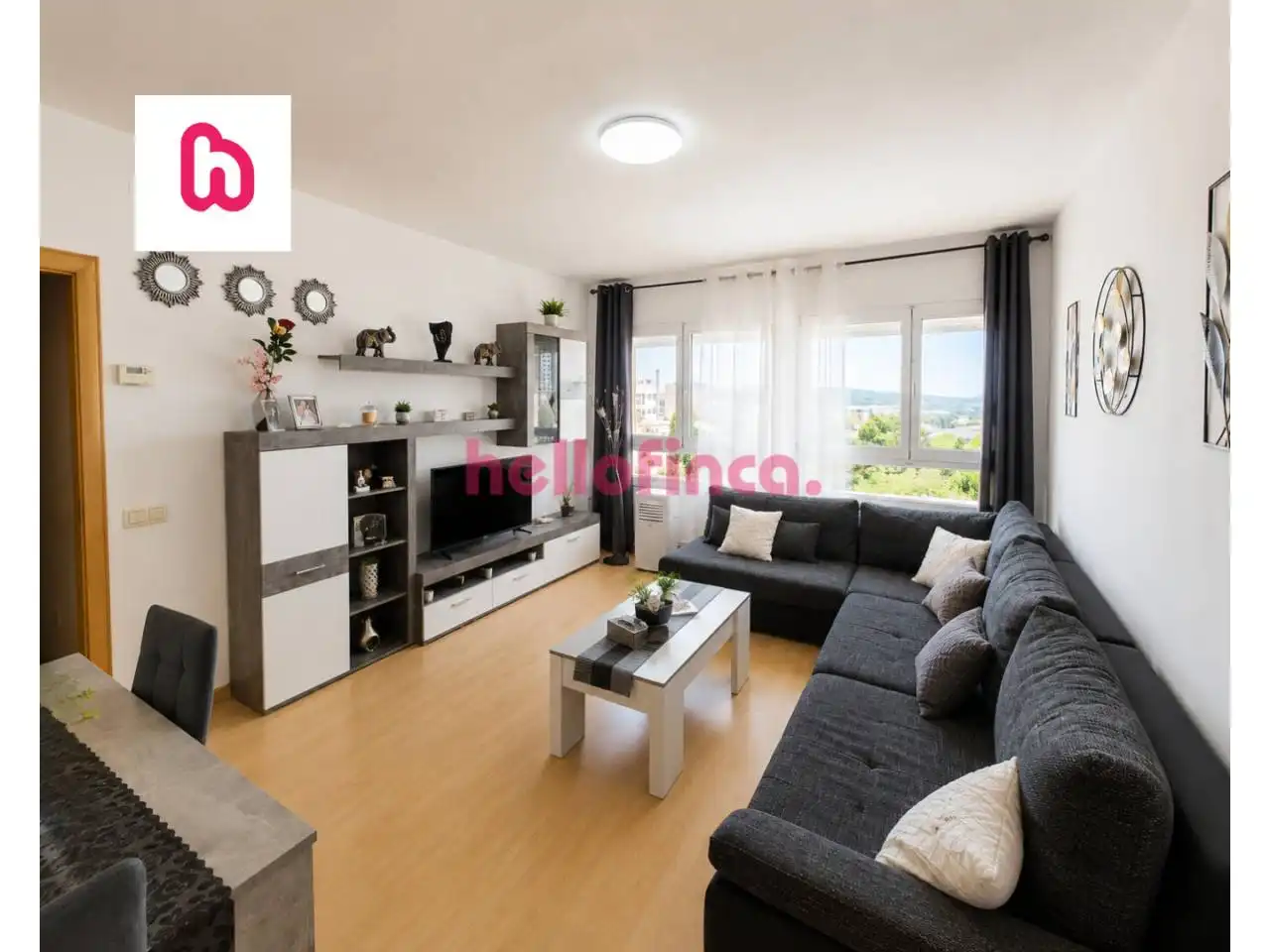 Sala de estar de Piso en venta en Vilafranca del Penedès con Calefacción, Parquet y Terraza